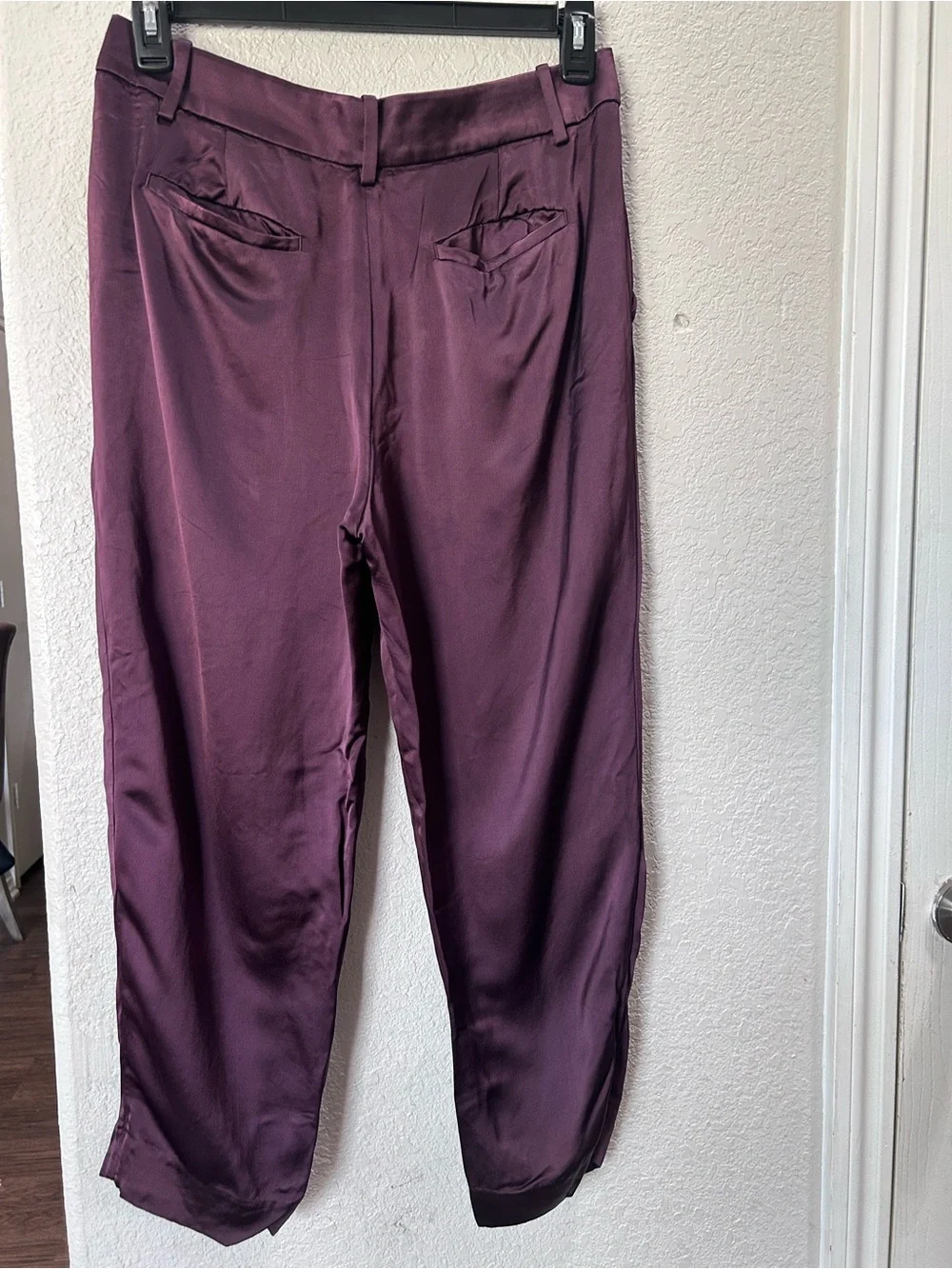 Women’s Pleated Dress Pants in Deep Plum